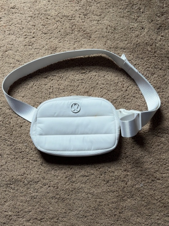 lululemon athletica Handbags - lululemon athletica White Puffer Belt Bag with Adjustable Strap